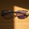 Yetta Purple Photochromic Lens Glasses - Transparent gray Geometric TR90 Frame - Lifestyle Yetta Purple Photochromic Lens Glasses - Transparent gray Geometric TR90 Frame
